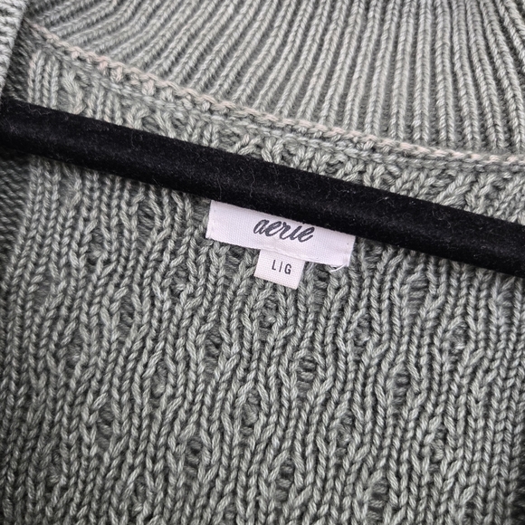 Aerie Oversized Cableknit V Neck Green Sweater, L - Picture 9 of 11